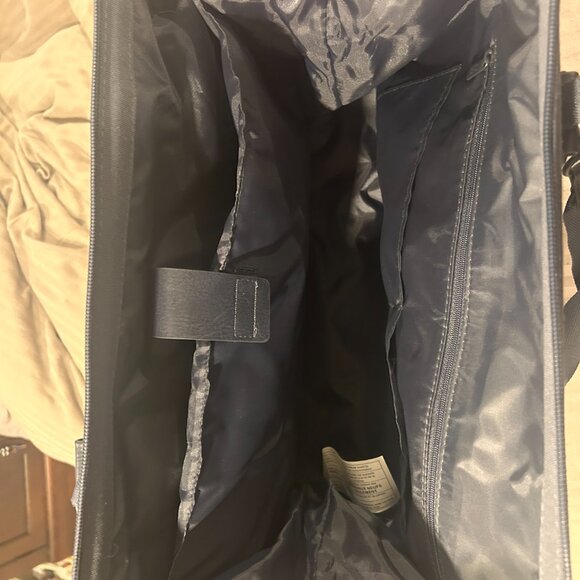 Beis: Mini Weekender in Navy - Picture 3 of 3